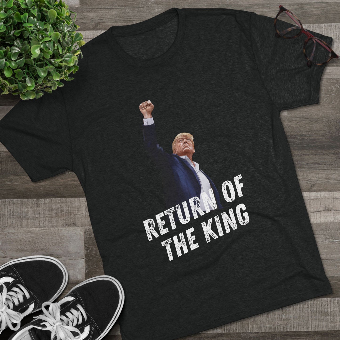 King Donald Trump Shirt, Trump Shot Shirt, Trump Assassination Shirt, Trump 2024 T-Shirt, Unisex Tri-Blend Crew Tee, LOTR, Return of the King