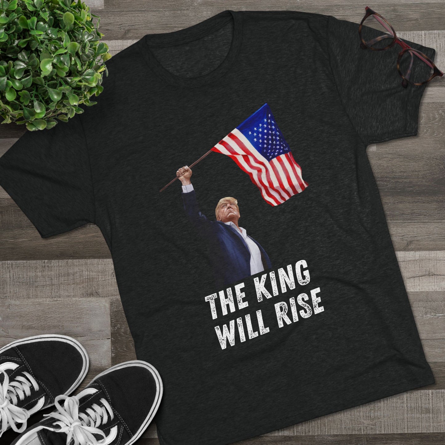 THE KING WILL RISE. Donald Trump Flag Shirt, Trump Shot Shirt, Trump Assassination, Trump 2024, President Trump, LOTR, ROTK