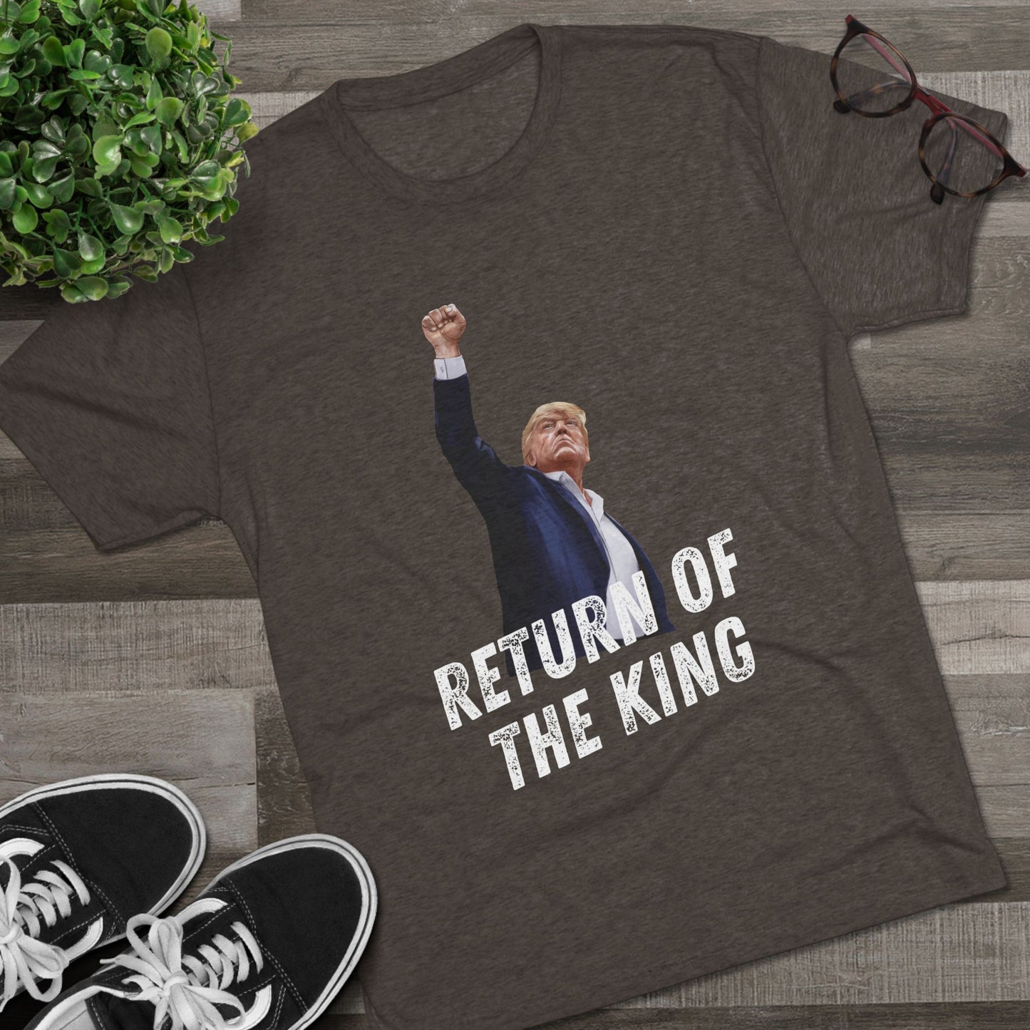 King Donald Trump Shirt, Trump Shot Shirt, Trump Assassination Shirt, Trump 2024 T-Shirt, Unisex Tri-Blend Crew Tee, LOTR, Return of the King